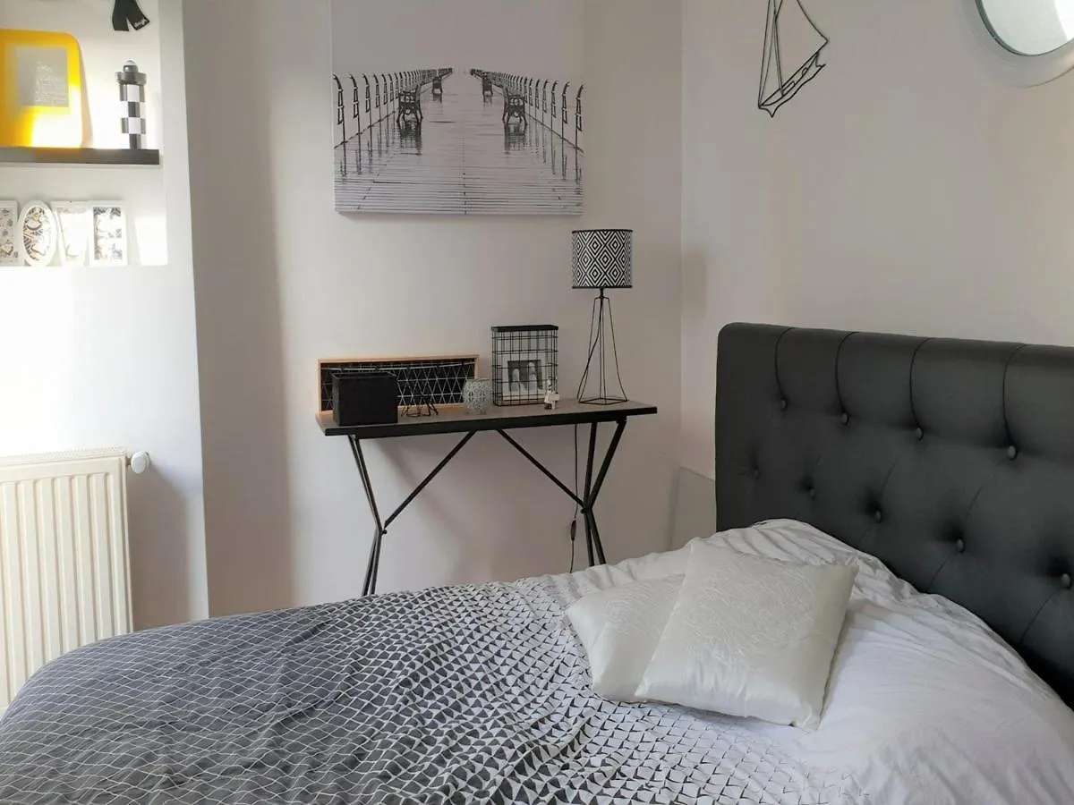 Maison Pour 6 Pers. A Tregastel Avec Jardin Clos, Proche Plage Et Commerces, Wifi Et Billard - Fr-1-368-159