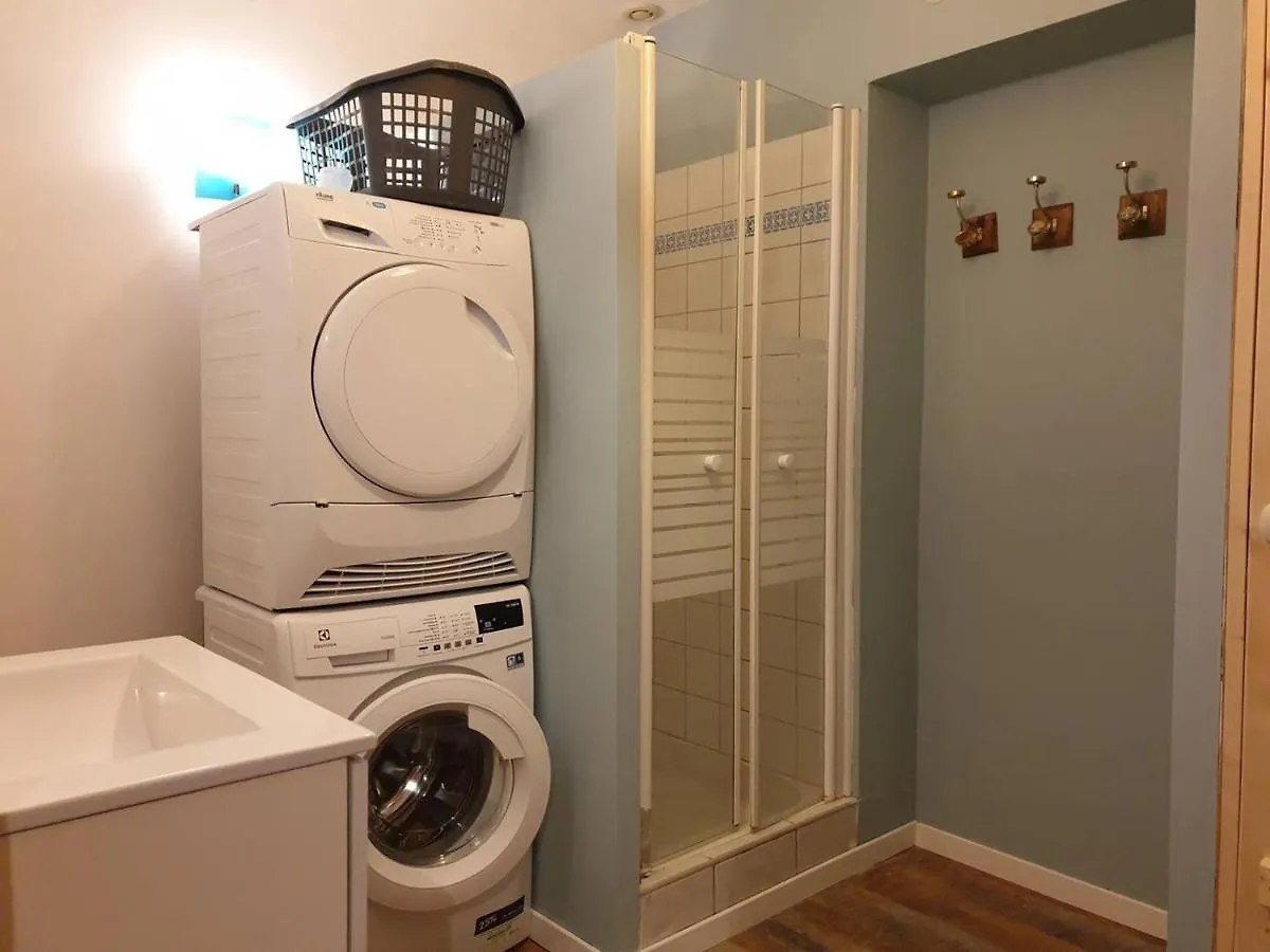 Holiday home Maison Pour 6 Pers. A Tregastel Avec Jardin Clos, Proche Plage Et Commerces, Wifi Et Billard - Fr-1-368-159