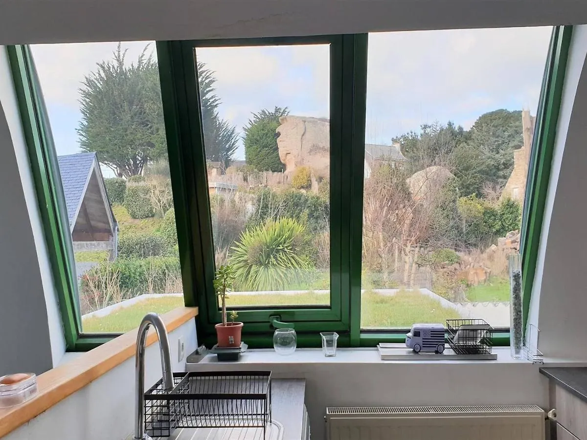 Maison Pour 6 Pers. A Tregastel Avec Jardin Clos, Proche Plage Et Commerces, Wifi Et Billard - Fr-1-368-159 France