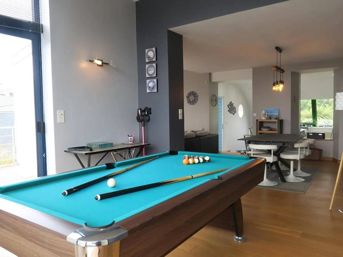 Maison Pour 6 Pers. A Tregastel Avec Jardin Clos, Proche Plage Et Commerces, Wifi Et Billard - Fr-1-368-159