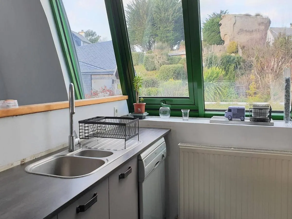 Holiday home Maison Pour 6 Pers. A Tregastel Avec Jardin Clos, Proche Plage Et Commerces, Wifi Et Billard - Fr-1-368-159 France