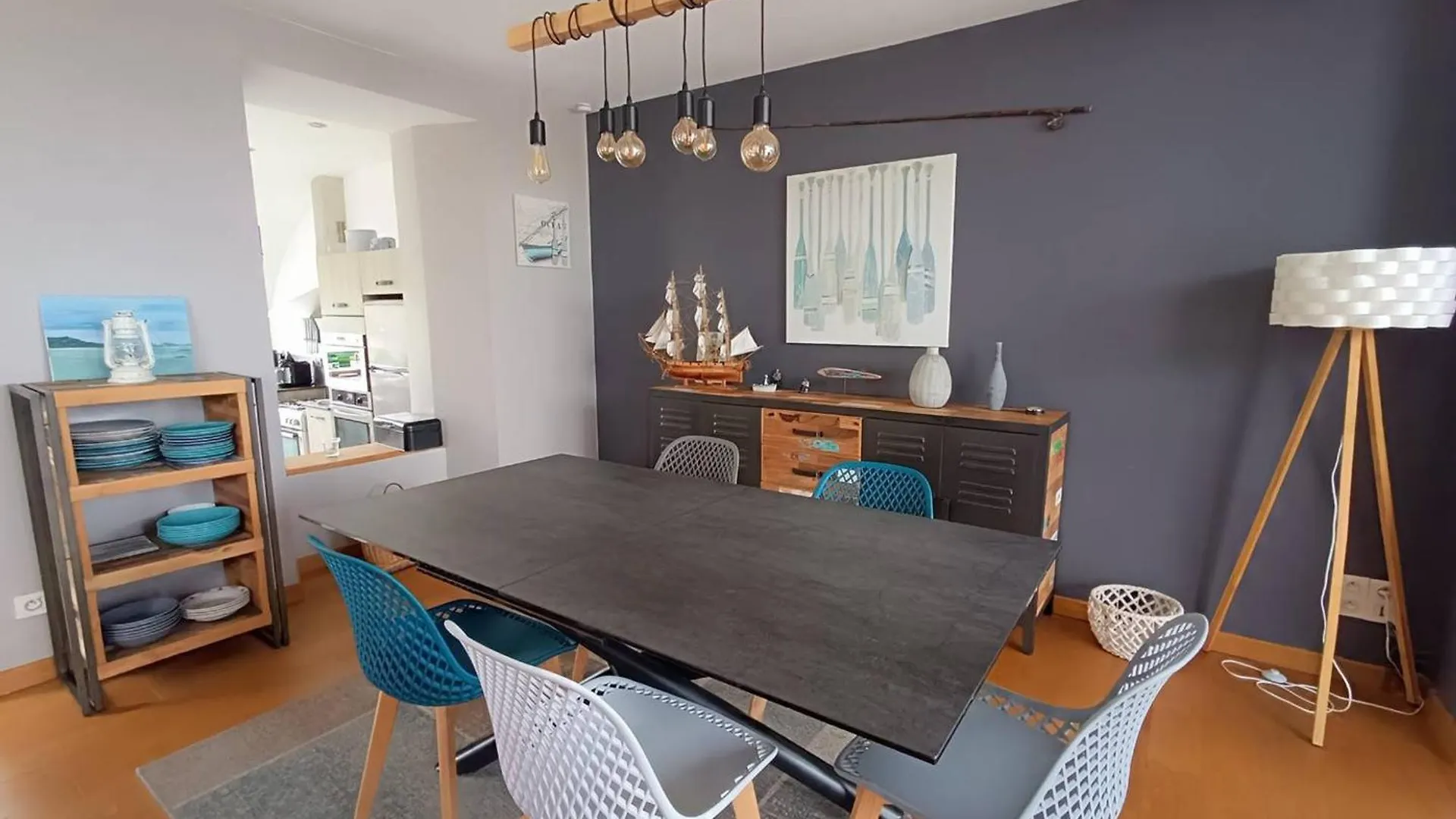 Maison Pour 6 Pers. A Tregastel Avec Jardin Clos, Proche Plage Et Commerces, Wifi Et Billard - Fr-1-368-159 Holiday home